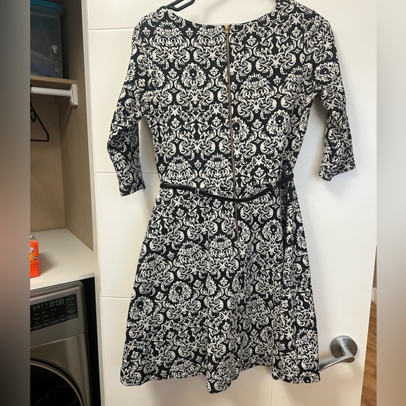 Belted dress - Picture 4 of 4